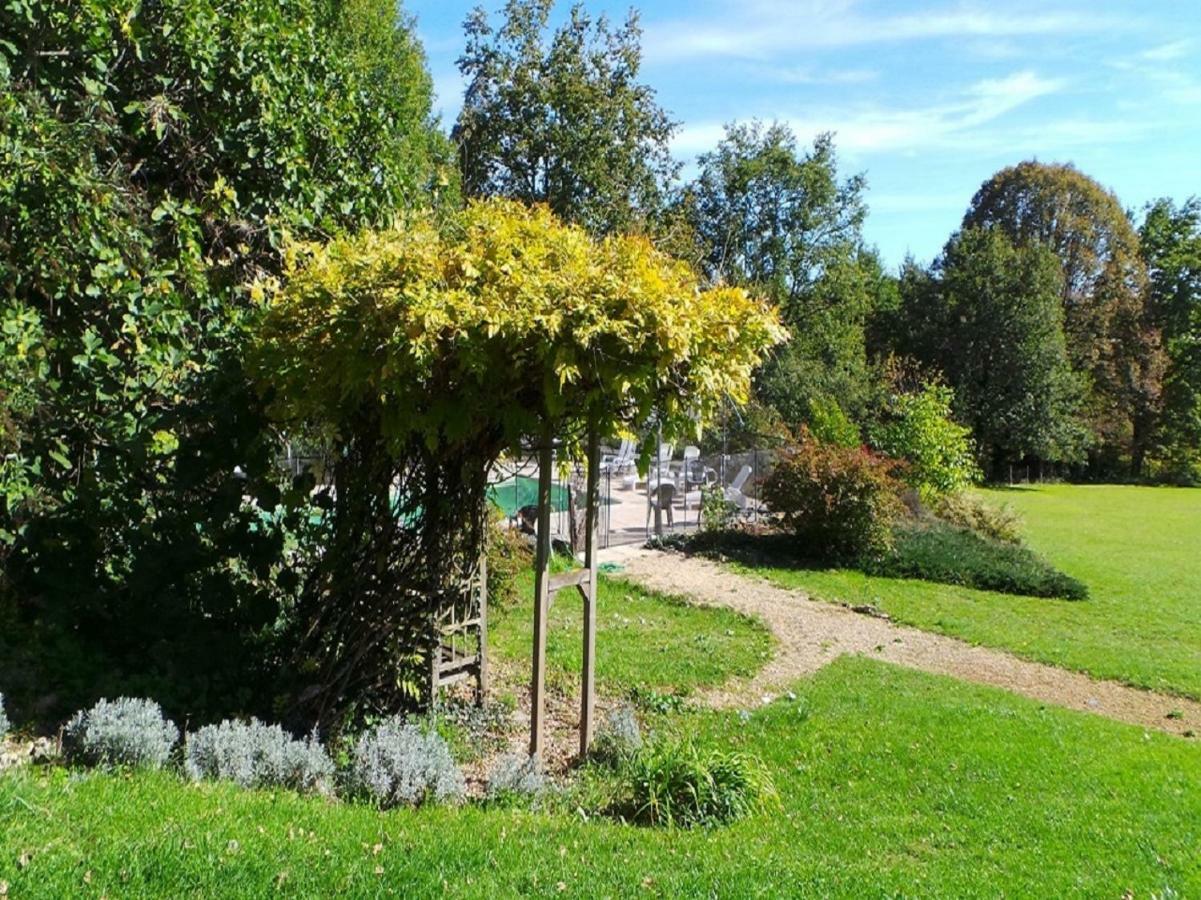 Les Coustilles Saint-Alvère Exteriér fotografie